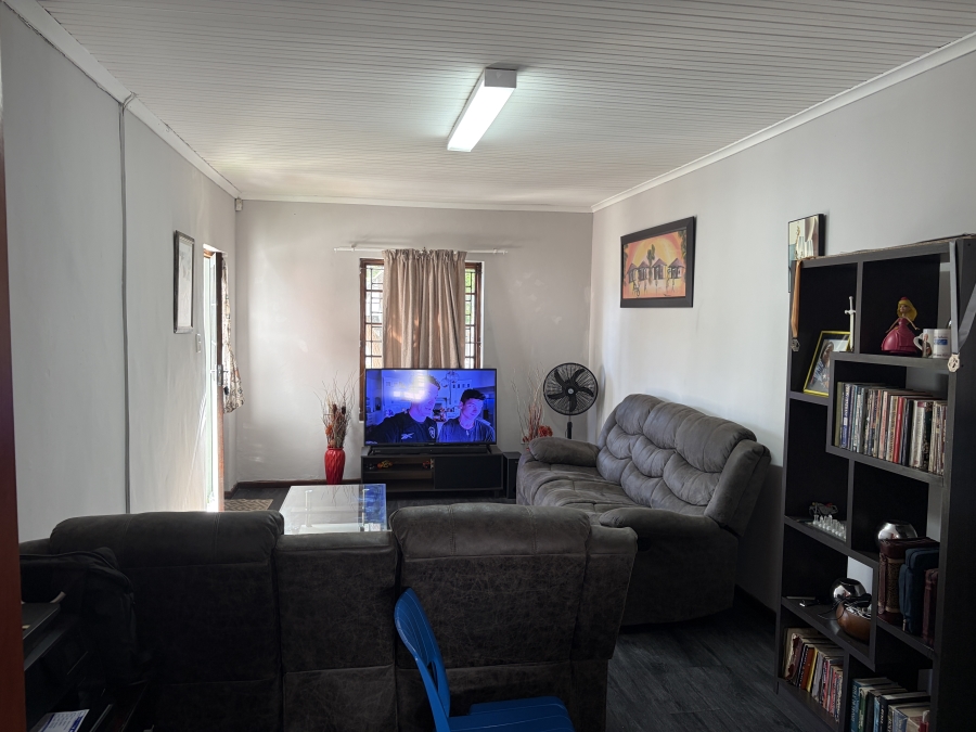 6 Bedroom Property for Sale in Table View Western Cape